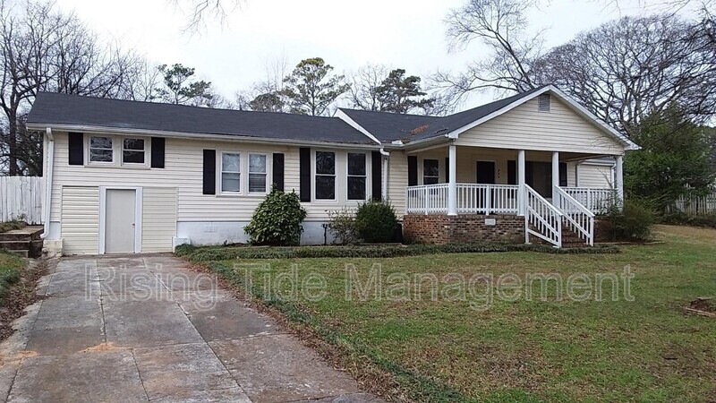 Foto principal - 656 Calahan Rd