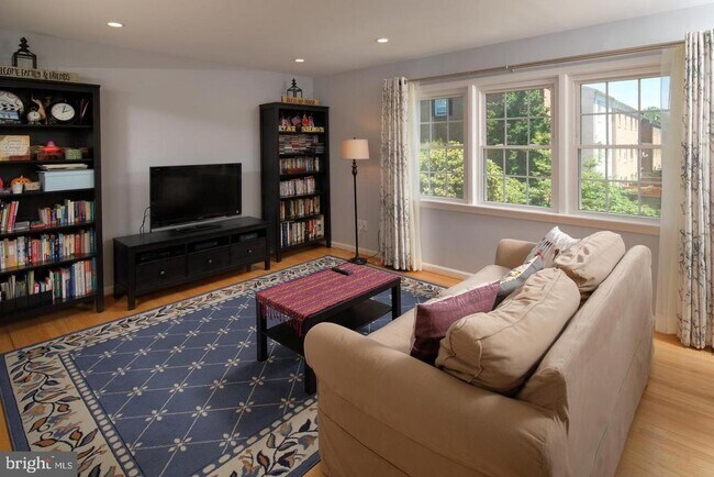 Foto del edificio - 1528 Westmoreland St
