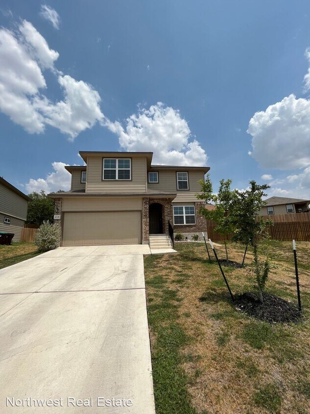 Primary Photo - 5 br, 2.5 bath House - 6218 Tadpole Bluff