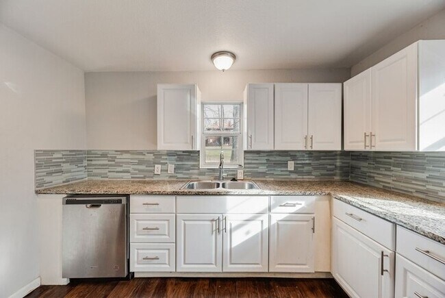 Foto del edificio - 500 E Main St