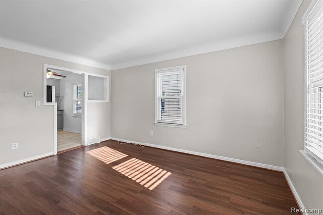 Building Photo - 24696 Wilmot Ave