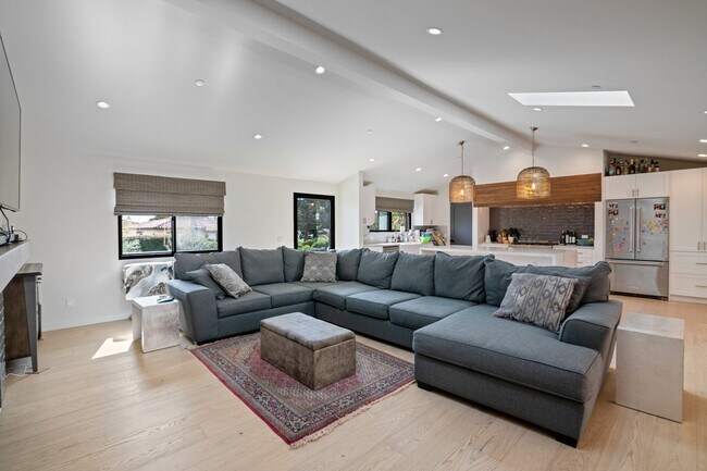 Foto del edificio - 3116 Calle Fresno