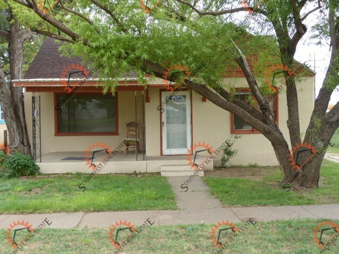 Foto principal - 3 Bed 2 Bath House