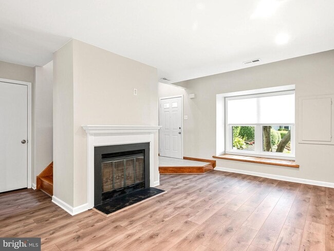 Building Photo - 5405 Lister Ct
