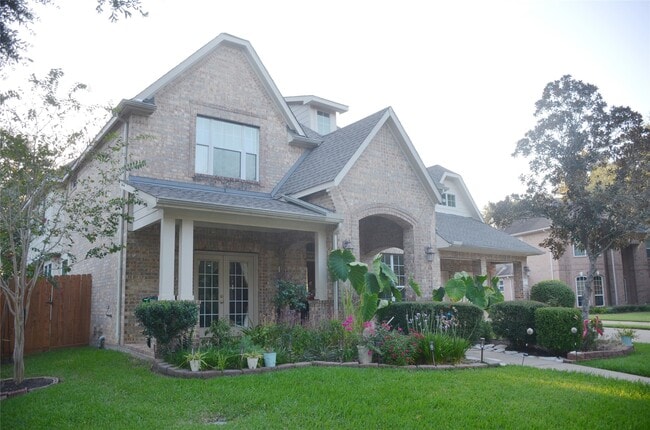 Building Photo - 3303 Charleston Ct