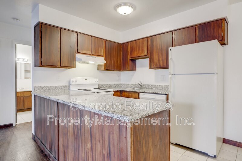 Foto principal - 5995 W Hampden Ave