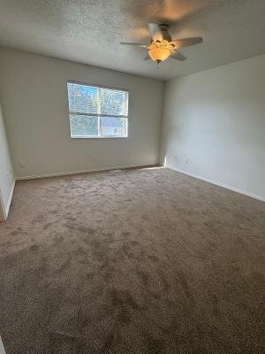 Foto del edificio - 858 E 2125 N St