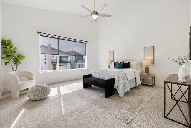 Foto del edificio - 6124 Florencia Ln