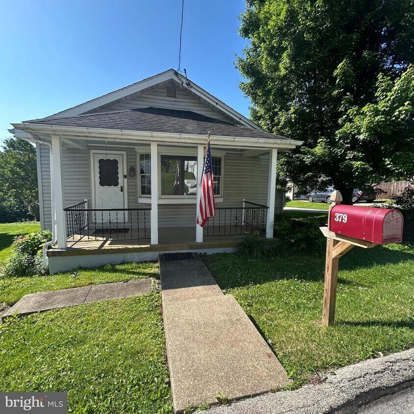 Primary Photo - 379 Dehaven St
