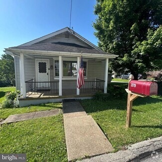 Building Photo - 379 Dehaven St
