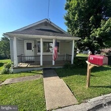Building Photo - 379 Dehaven St