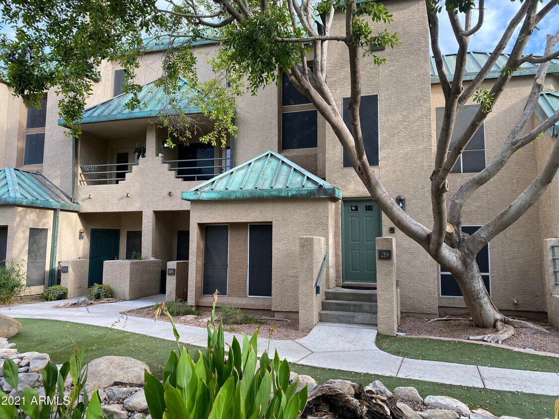 Foto principal - 101 N 7th St