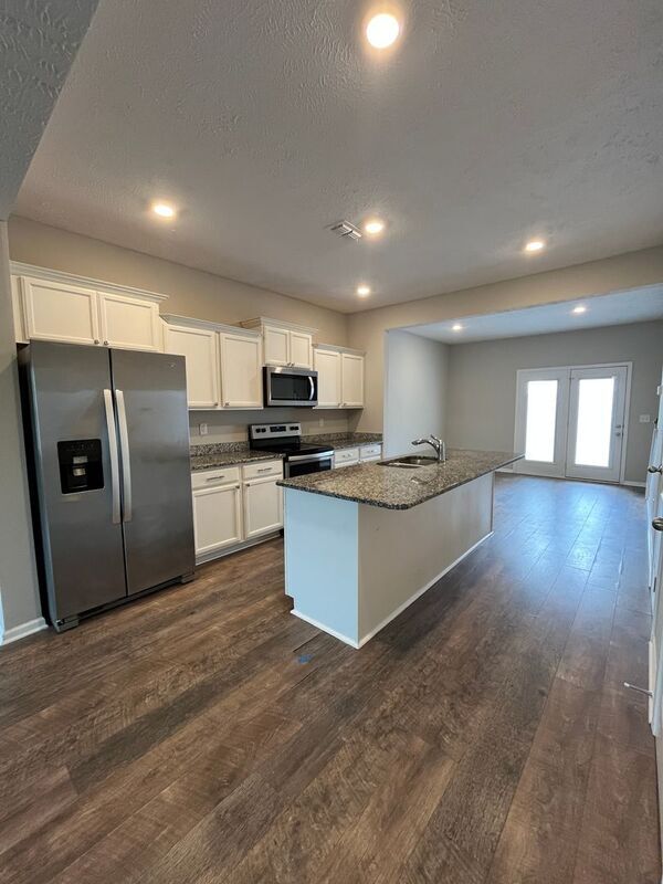 Foto del edificio - 709 Bradburn Village Way