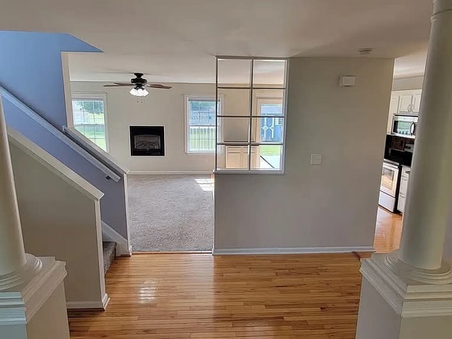 Building Photo - 265 S Ember Dr
