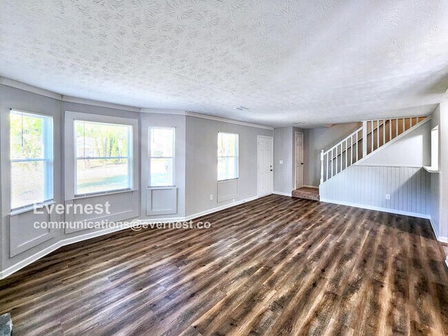 Building Photo - 1321 Gladiator Dr