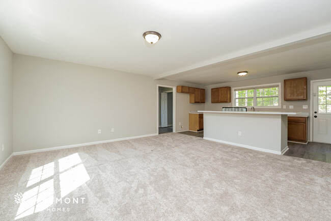 Building Photo - Open Concept Living in Jonesboro, GA!