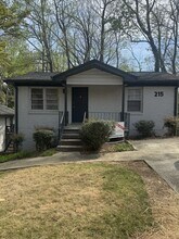 Building Photo - 215 Hillcrest Ave