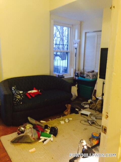 Foto del edificio - 227 Roxbury St