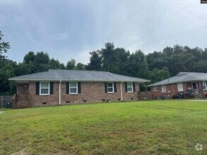 Building Photo - 3116 Plantation Dr