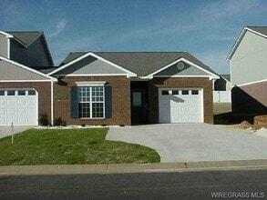 Building Photo - 209 Camden Drive