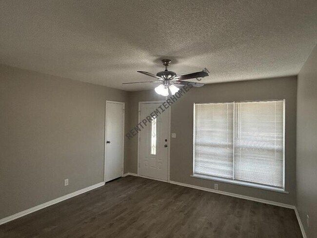 Building Photo - 4703 S 94th E Ave
