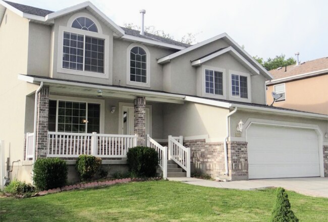 Foto del edificio - 923 Michael Mill Pl