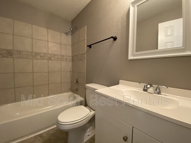 Foto del edificio - 908 Virginia Cir