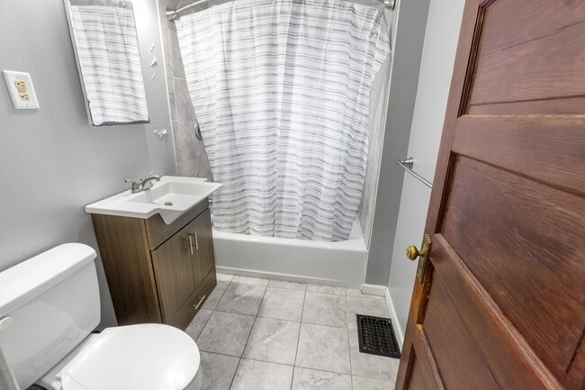 Photo - 247 Roosevelt Ave Apartment