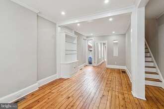 Building Photo - 161 Mifflin St