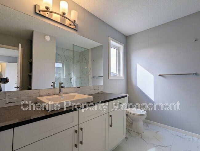 Photo du bâtiment - 980 Stillwater Blvd NW