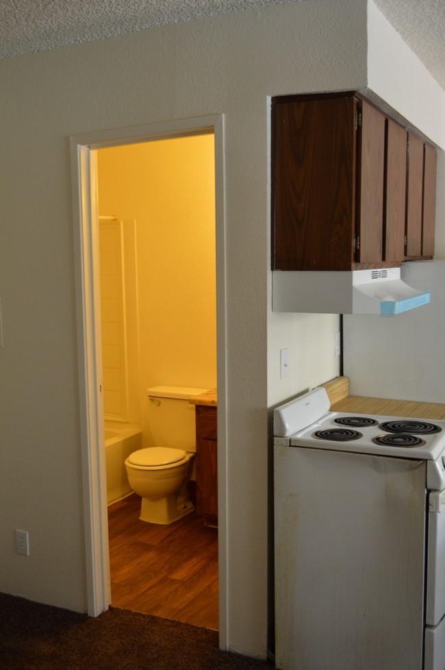 Building Photo - 4816 Koval Ln