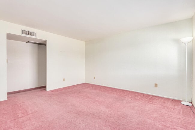 Foto del edificio - 1432 S Oracle