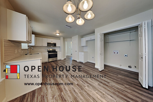 Building Photo - 1304 Minter Rd, Plano