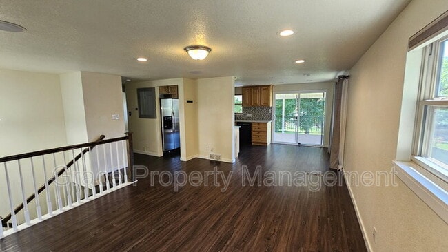 Building Photo - 10928 Patterson Ct