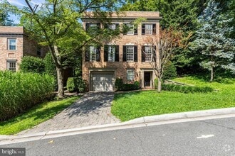 Building Photo - 4925 Weaver Terrace NW