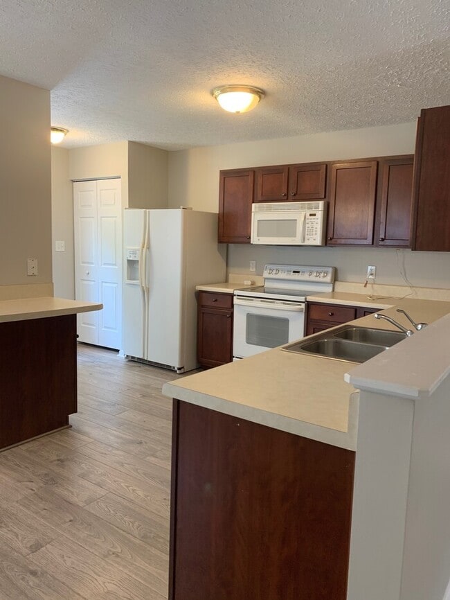 Building Photo - 3412 Tarleton W
