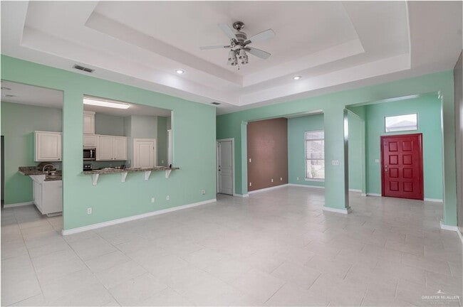 Building Photo - 20 W Rhin Dr