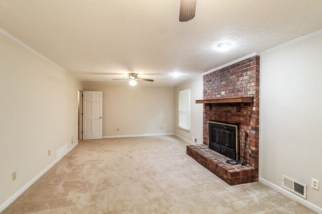 Foto del edificio - 2744 Highway 212 SW