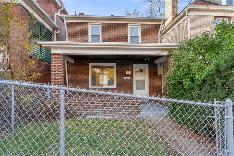 Primary Photo - 832 Lilac St
