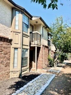 Building Photo - 8750 Park Ln