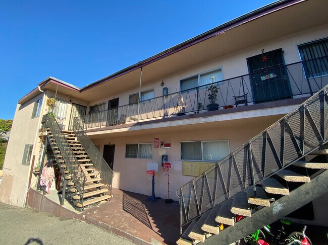 Building Photo - 4716 St Elmo Dr