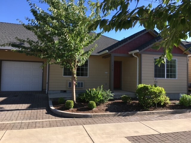 Foto principal - 1812 10th St