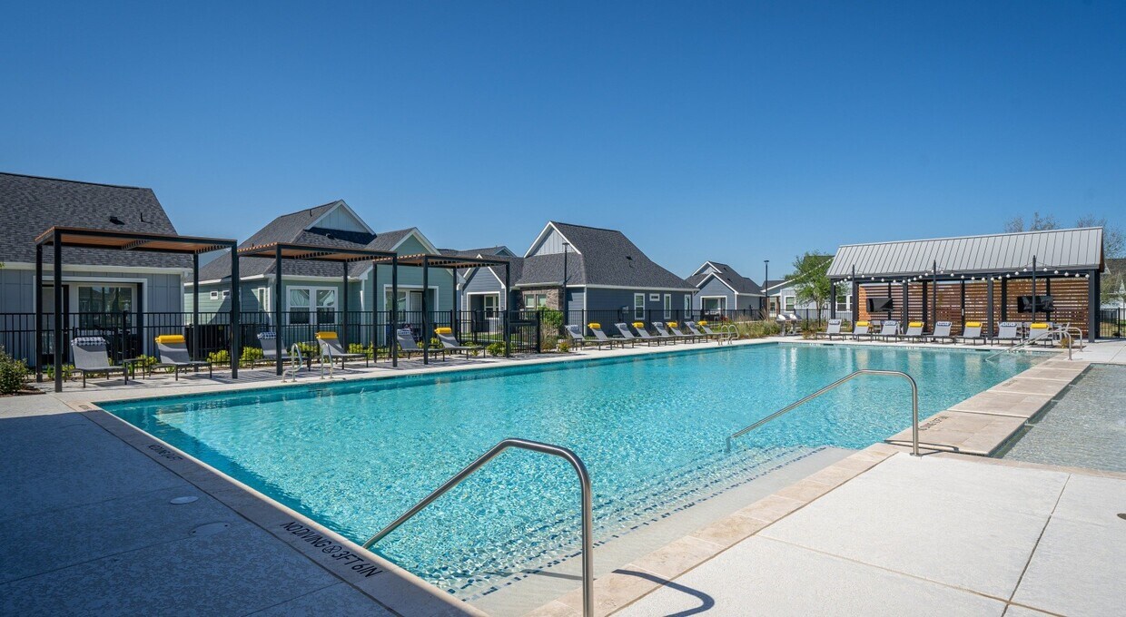 Primary Photo - 10503 Peek Rd