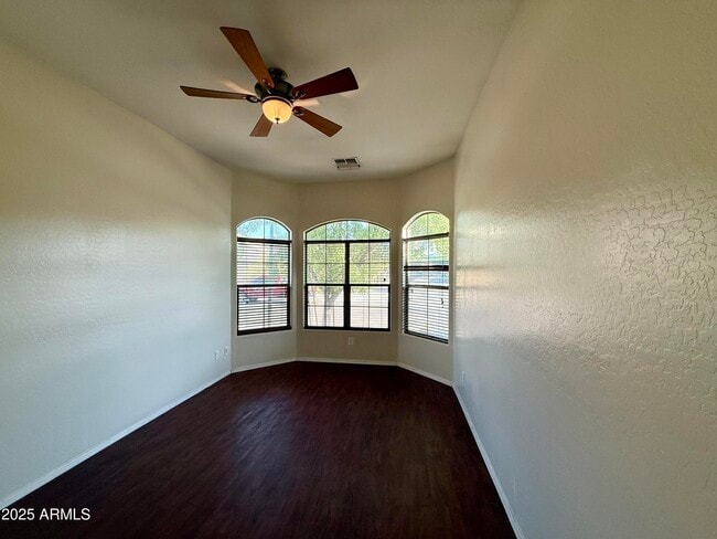 Foto del edificio - 4601 W Moss Springs Rd