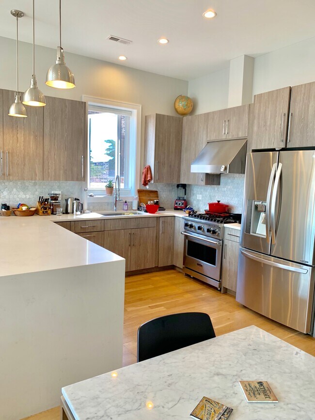 Chef's Kitchen - 1810 S Racine Ave