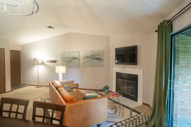 Foto del edificio - 522 Riddle-24