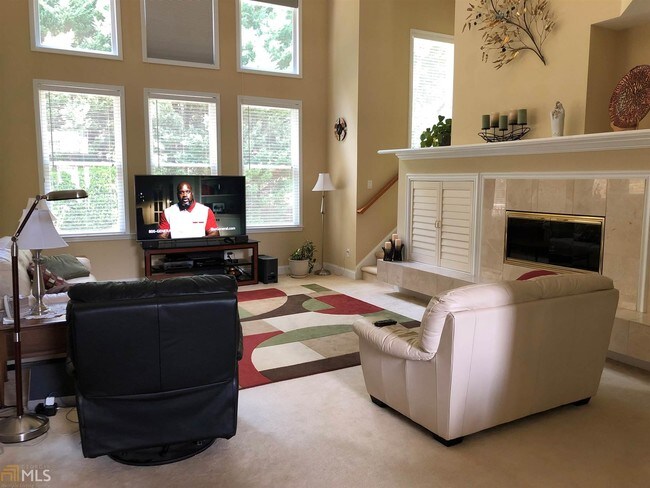 Foto del edificio - 6 Hidden Woods Ln