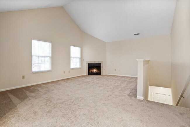 Foto del edificio - 5066 Stratford Pine Ln