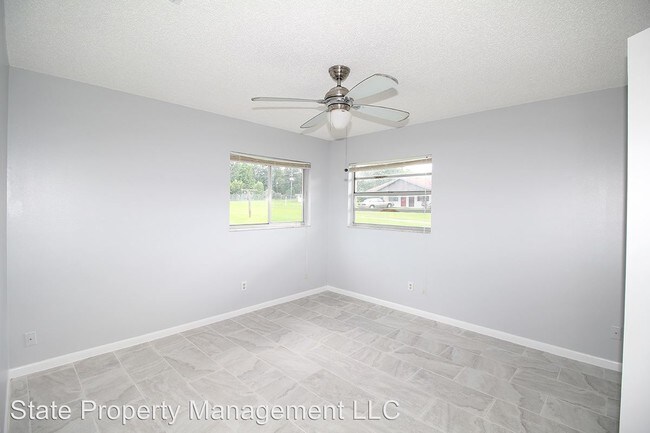 Foto del edificio - 12124 SE 53rd Terrace Rd