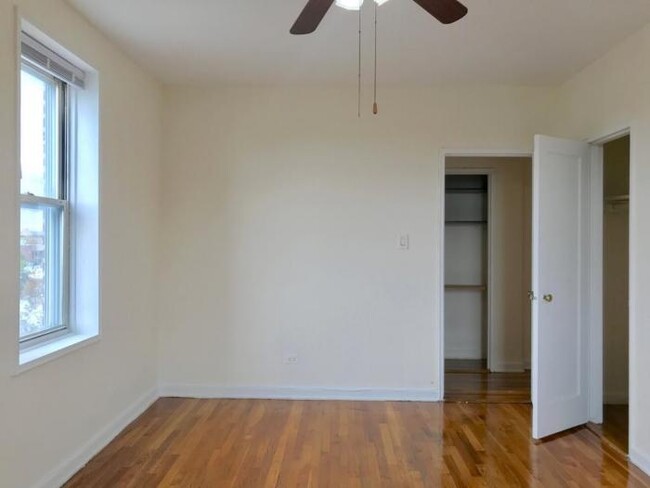 Foto del edificio - 2 bedroom in BROOKLYN NY 11209